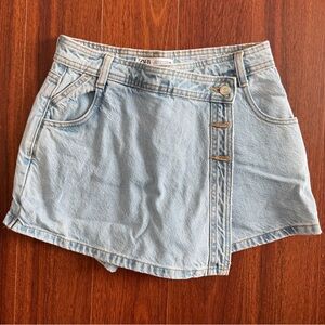 Jean skort